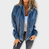 Kapuutsiga lukuga jope