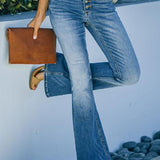 Dagmar -  Nööpidega kitsad laienevad teksad