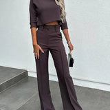 Elegantne Kaheosaline Komplekt – Ajatu Jõud ja Naiselik Siluett