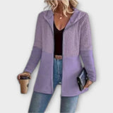 Stiilne kapuutsiga jakk moodsate detailidega