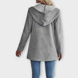 Stiilne kapuutsiga jakk moodsate detailidega