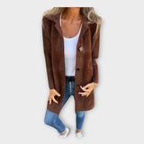 Villane mantel elegantse kinnitusega