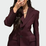 Rasa - Muljetavaltava joone ja nööpidega jakk