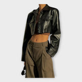 Lühike nahktagi taskutega